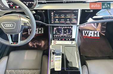 Седан Audi S8 2025 в 