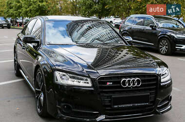 Седан Audi S8 2017 в 