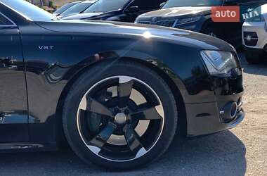 Седан Audi S8 2013 в 