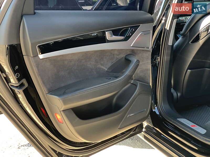 Седан Audi S8 2013 в Виннице фото 26 Седан Audi S8 2013 в Виннице