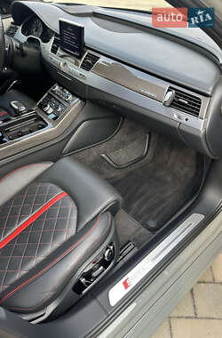 Седан Audi S8 2017 в 
