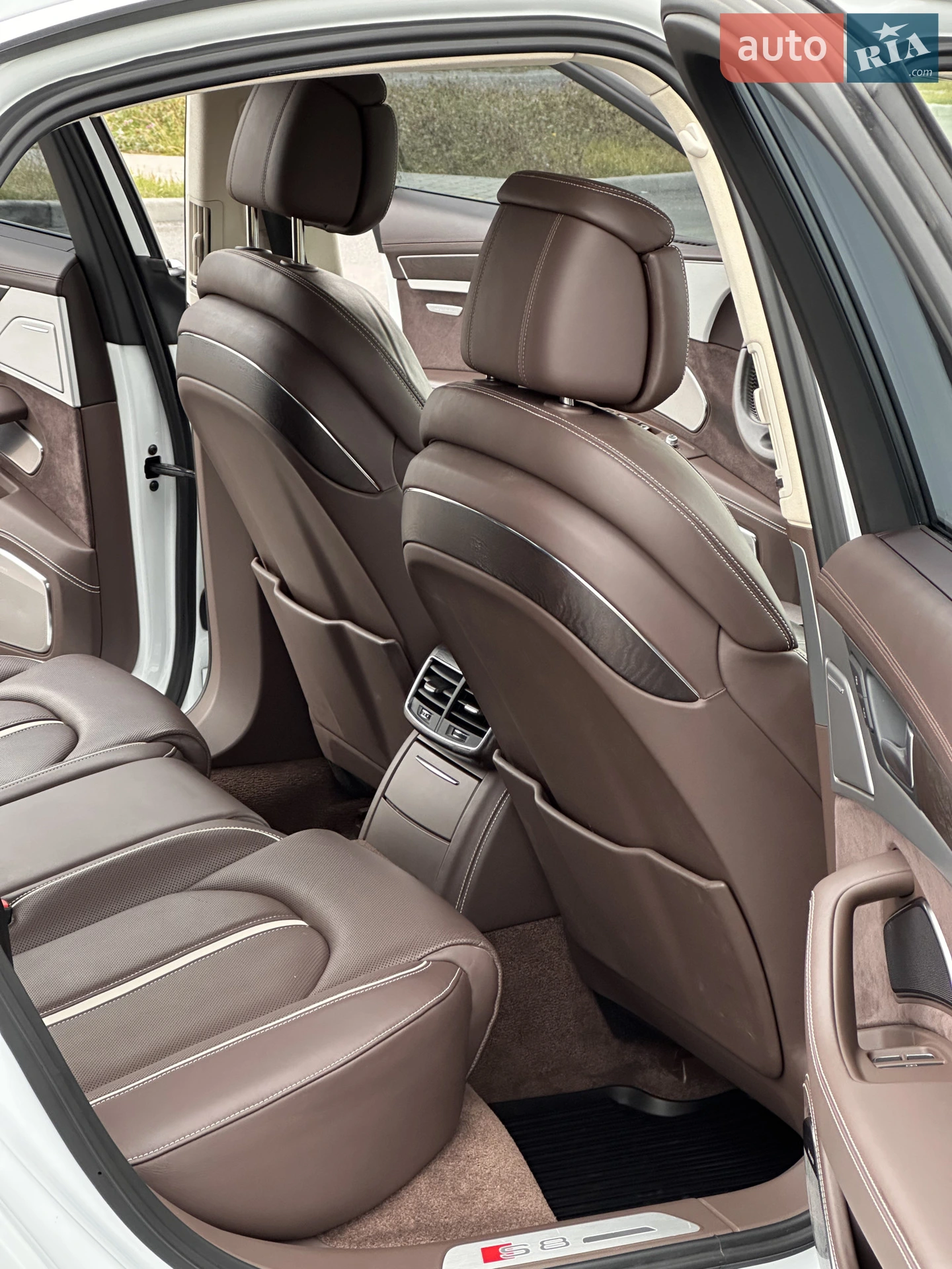 2014 Audi S8 - мініатюра 29