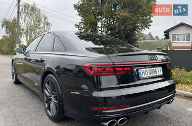 Седан Audi S8 2020 в 