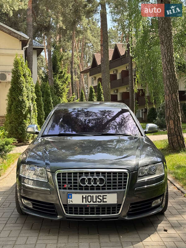 Седан Audi S8 2008 в Черкассах
