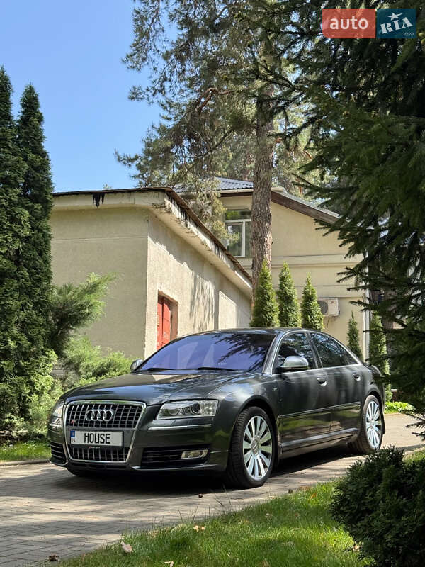 Седан Audi S8 2008 в Черкассах