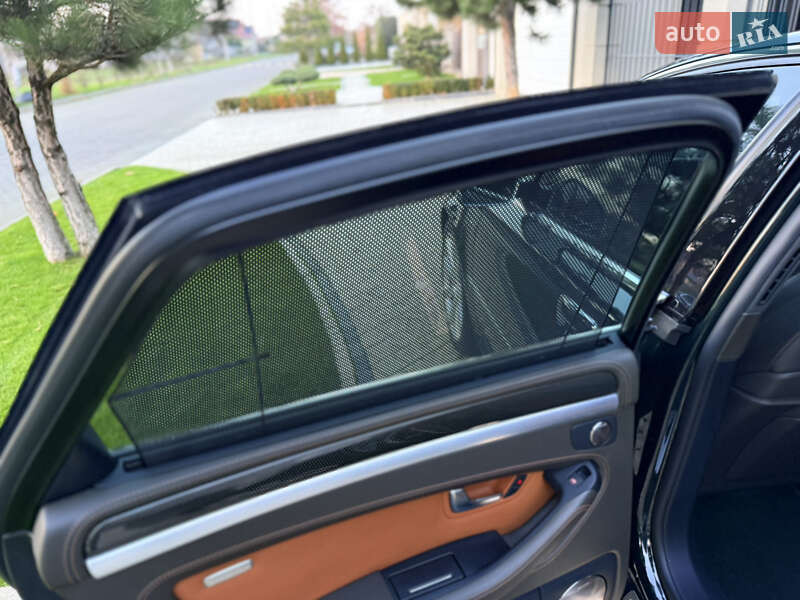 Седан Audi S8 2010 в Одесі