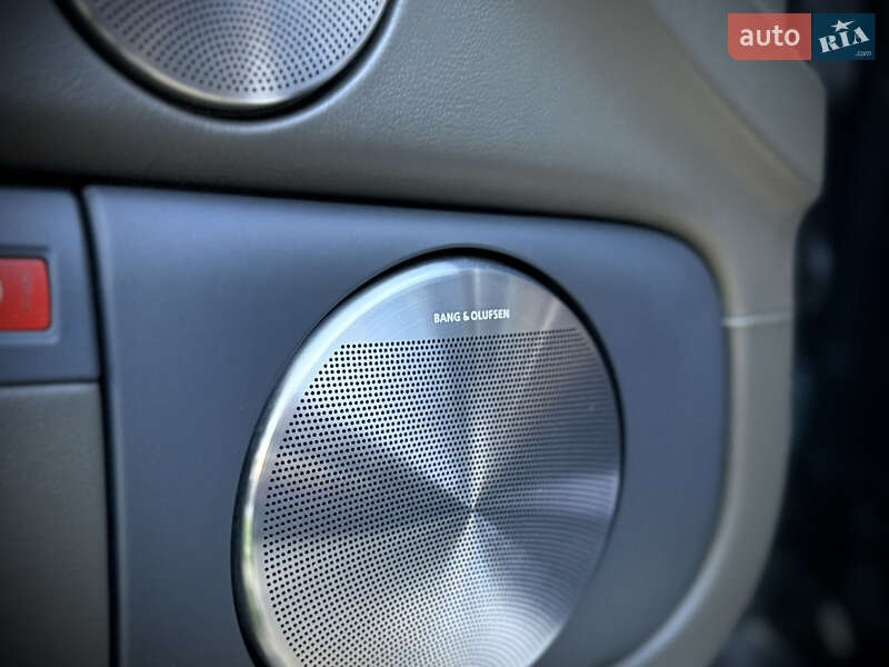 Седан Audi S8 2010 в Одесі