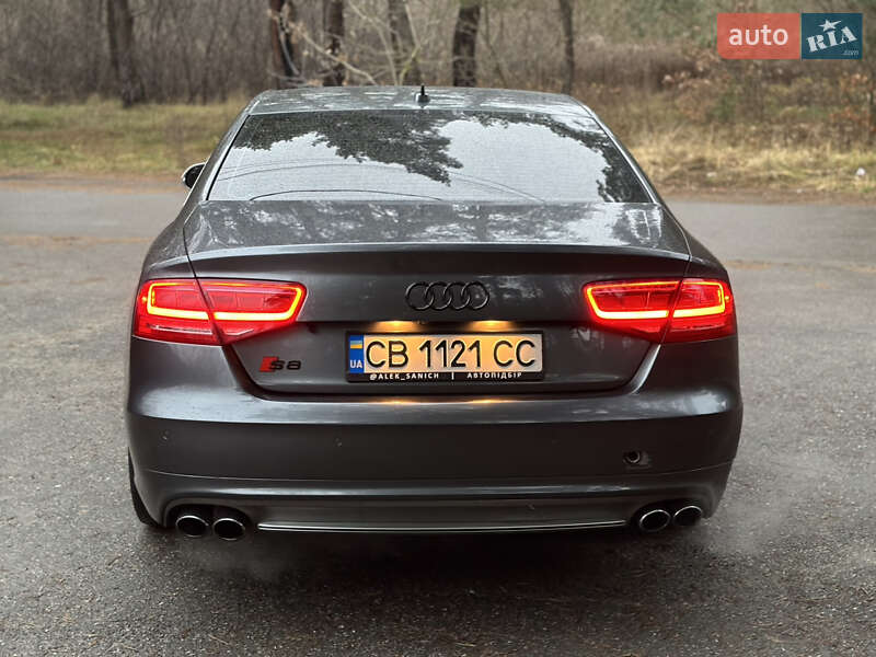 Седан Audi S8 2012 в Киеве фото 5 Седан Audi S8 2012 в Киеве