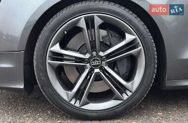 Седан Audi S8 2012 в Киеве