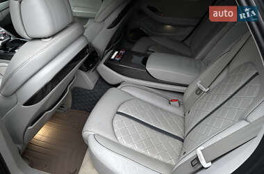 Седан Audi S8 2012 в Киеве