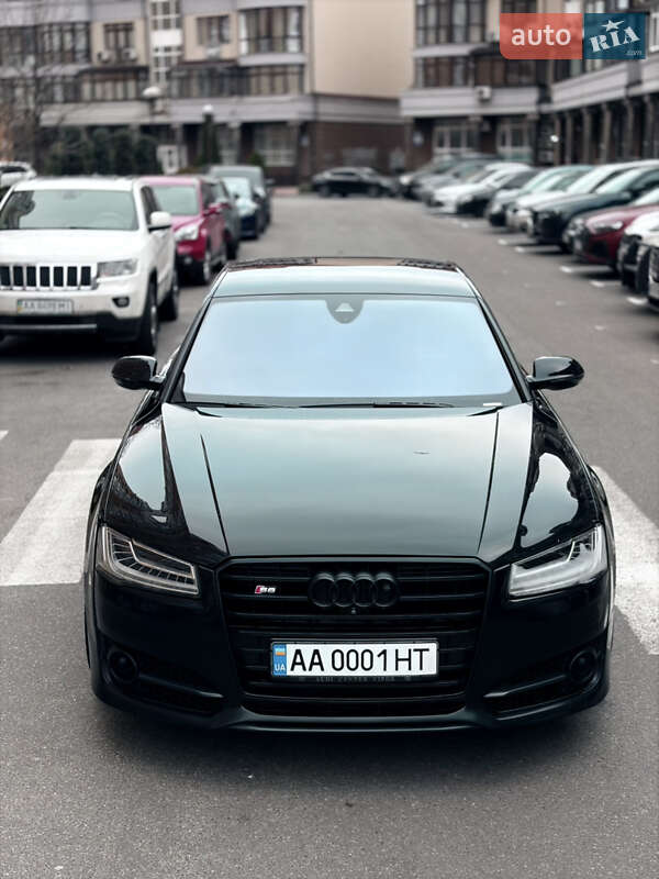 Седан Audi S8 2016 в Києві