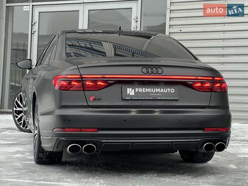 Седан Audi S8 2022 в Киеве