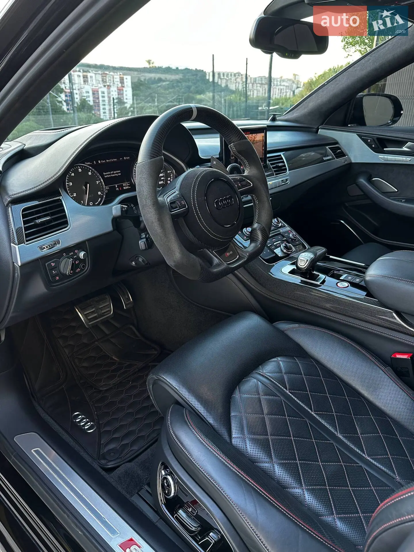 2016 Audi S8 - мініатюра 16