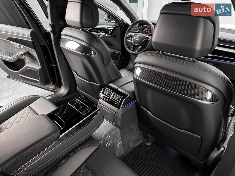 Седан Audi S8 2025 в Києві