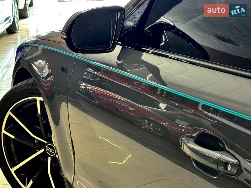 Седан Audi S8 2016 в Николаеве