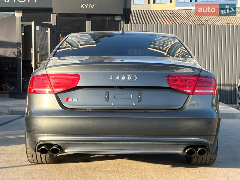Седан Audi S8 2012 в Киеве фото 7 Седан Audi S8 2012 в Киеве