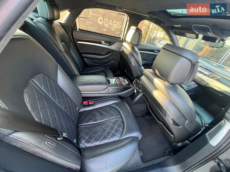 Седан Audi S8 2012 в Киеве фото 44 Седан Audi S8 2012 в Киеве