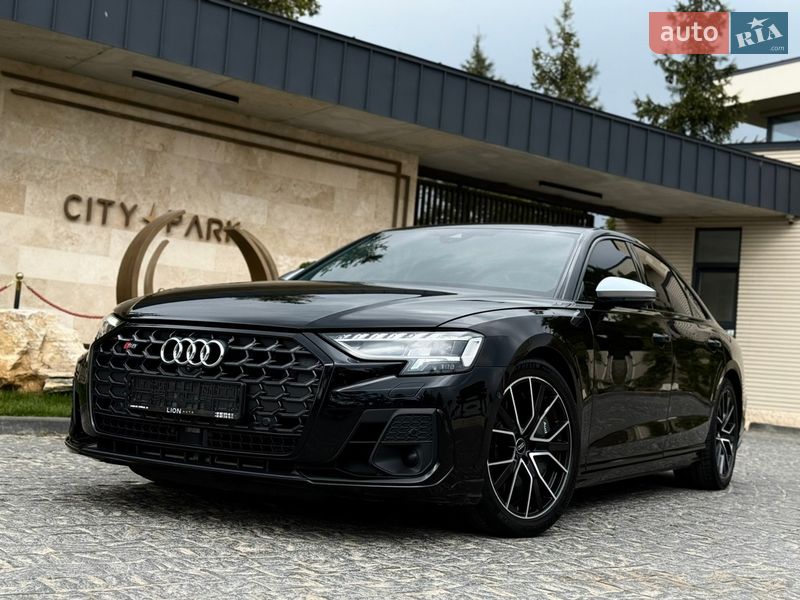 Audi S8 2022