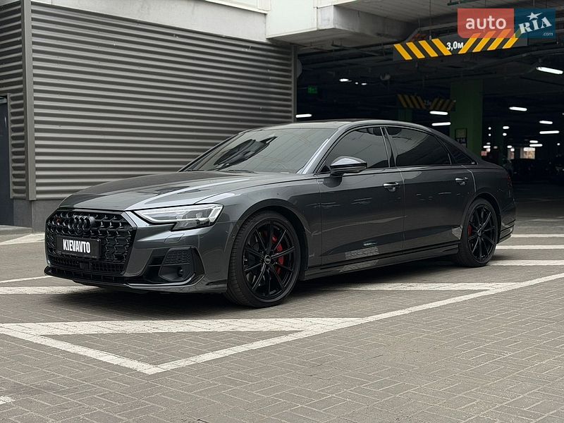 Audi S8 2022