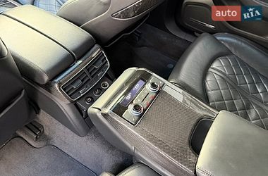 Седан Audi S8 2012 в Киеве