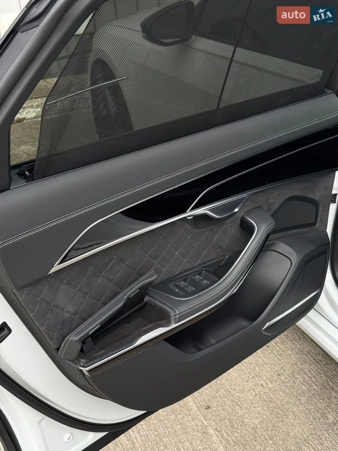 2023 Audi S8 - мініатюра 16