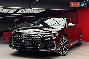 Седан Audi S8 2023 в Києві
