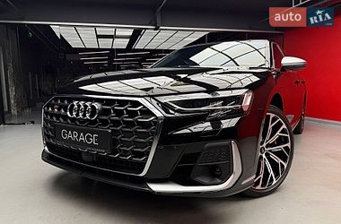 Седан Audi S8 2023 в Києві