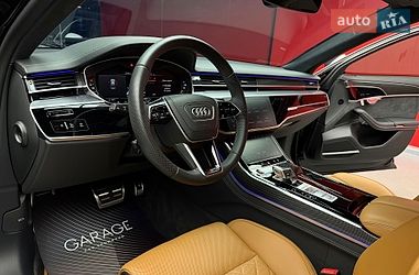 Седан Audi S8 2023 в Києві