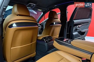 Седан Audi S8 2023 в Києві