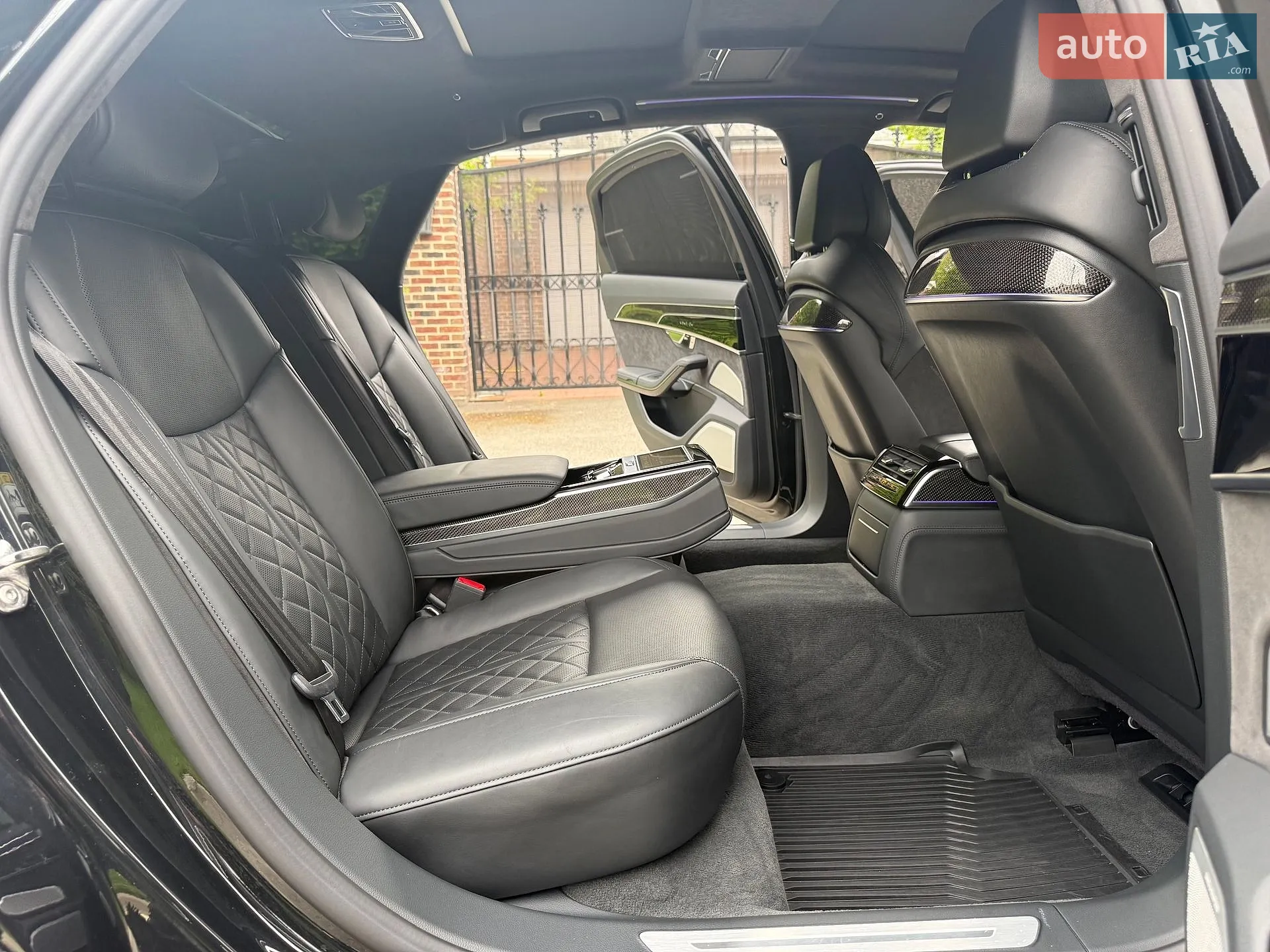 2020 Audi S8 - мініатюра 54