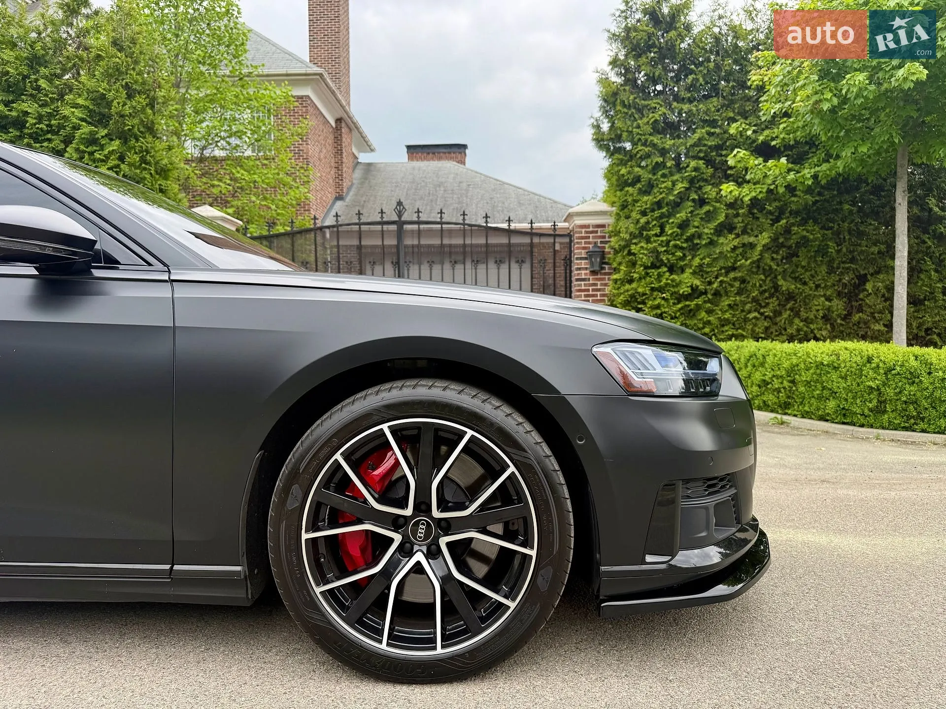 2020 Audi S8 - мініатюра 120