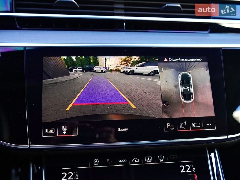 Седан Audi S8 2024 в Львове