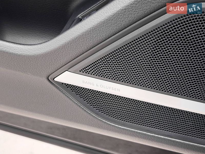 Седан Audi S8 2026 в Киеве фото 24 Седан Audi S8 2026 в Киеве