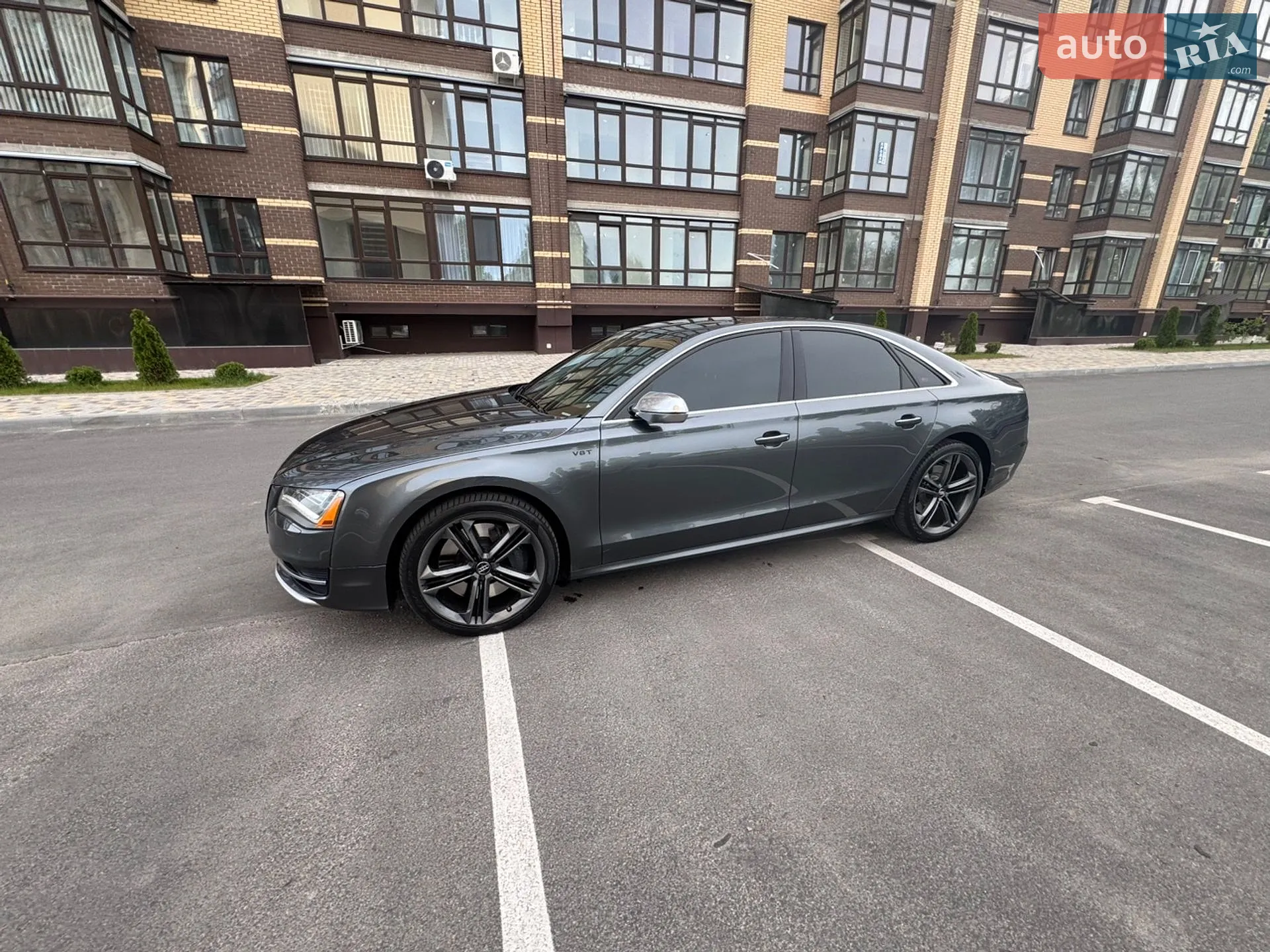 2012 Audi S8 - мініатюра 5