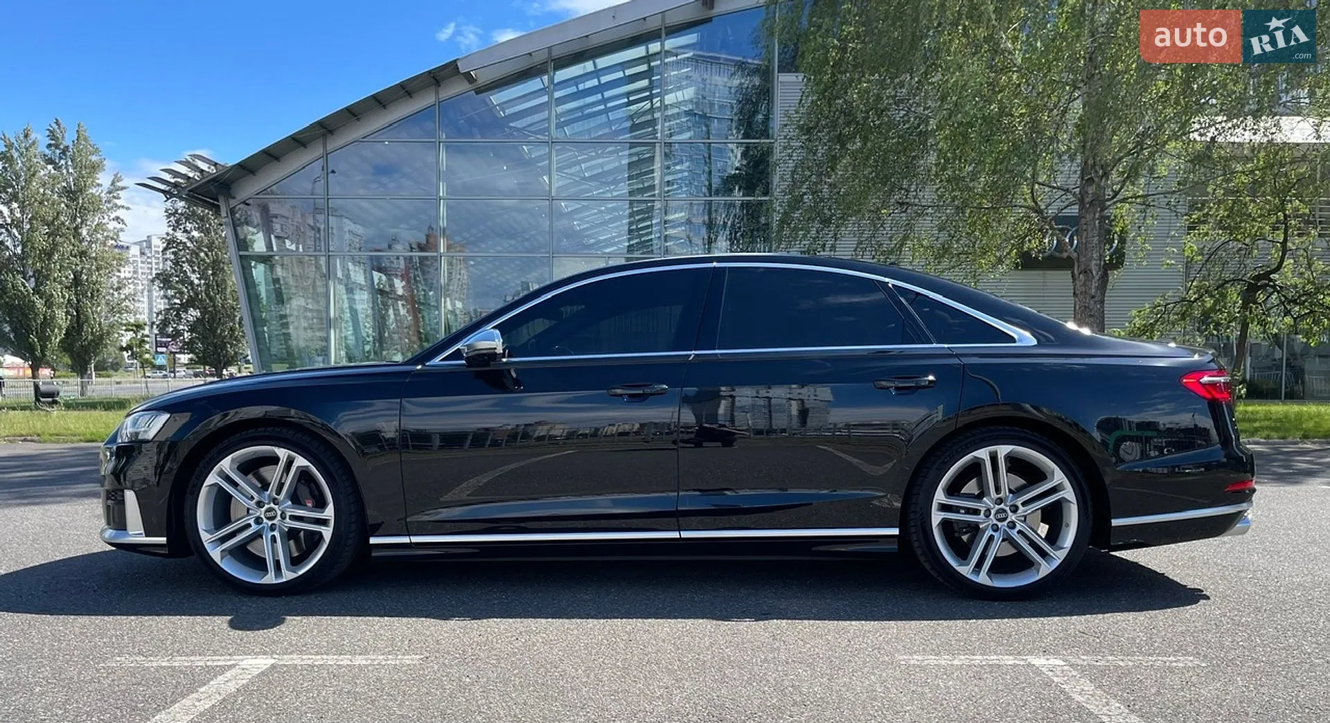 2021 Audi S8 - мініатюра 19