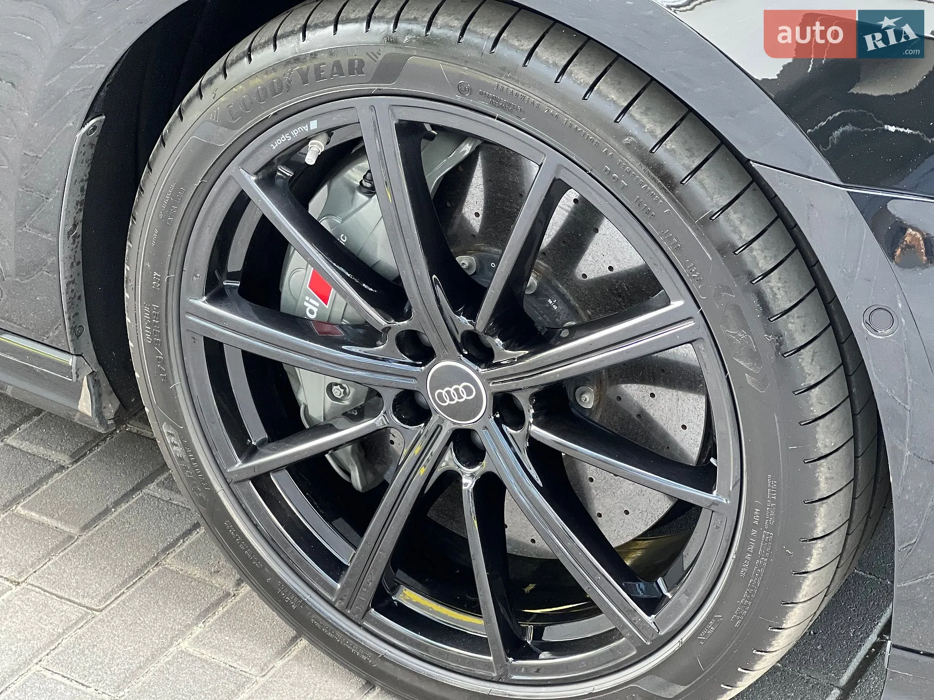 2023 Audi S8 - мініатюра 11