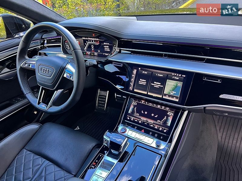 Седан Audi S8 2023 в Днепре