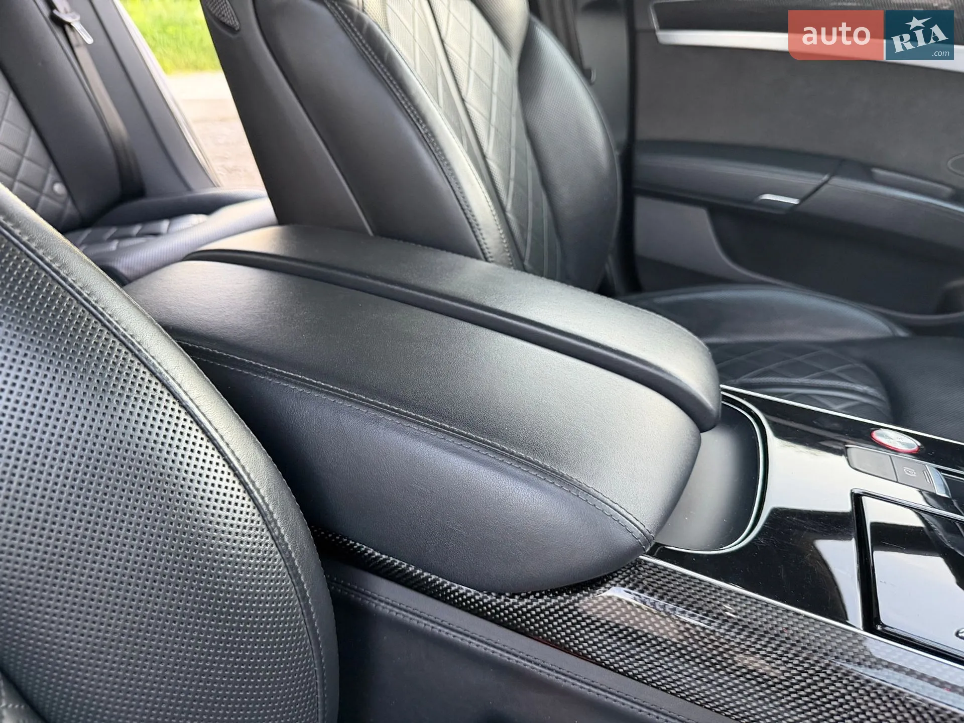 2013 Audi S8 - мініатюра 52