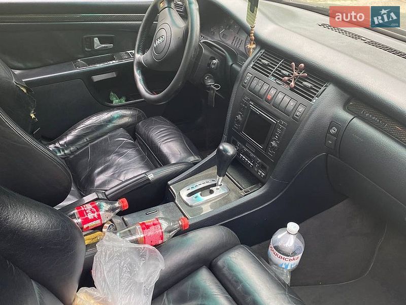 Седан Audi S8 1997 в Киеве