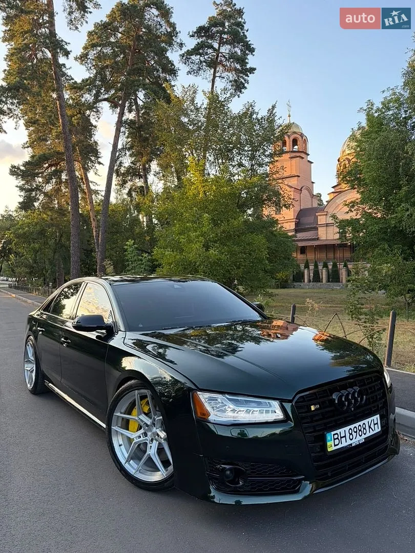 2014 Audi S8 - фото 1