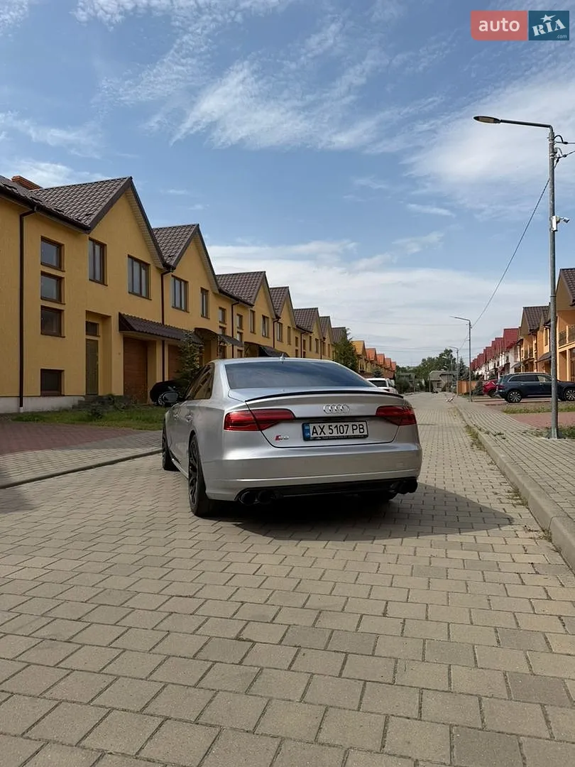 2015 Audi S8 - мініатюра 3
