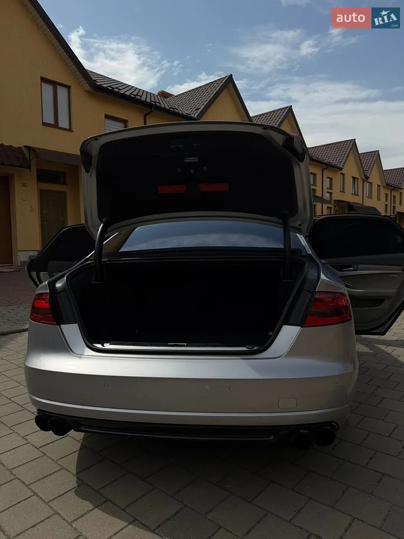 2015 Audi S8 - мініатюра 5