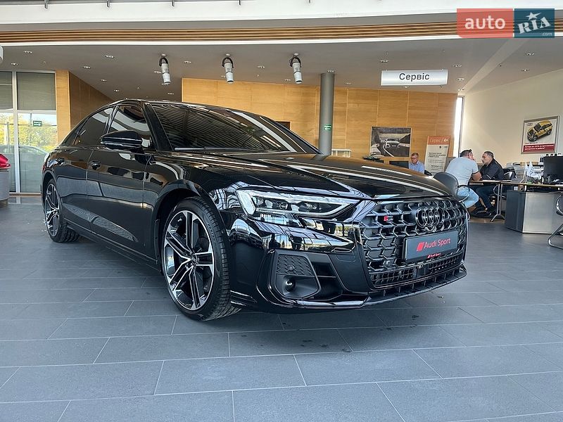 Седан Audi S8 2026 в Дніпрі
