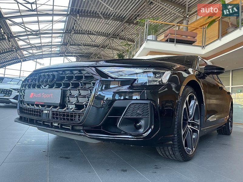 Седан Audi S8 2026 в Дніпрі