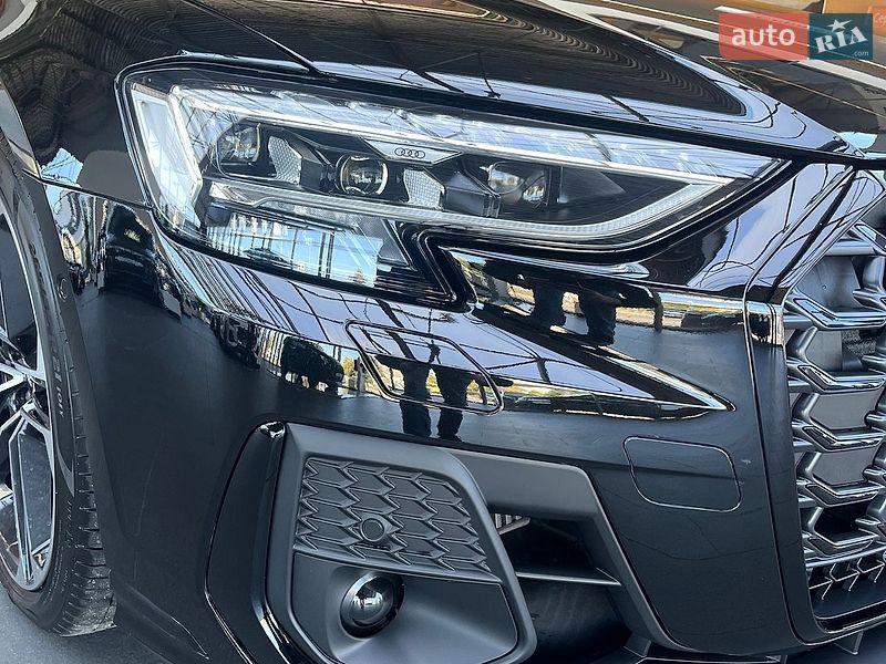 Седан Audi S8 2026 в Дніпрі