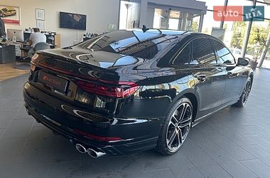 Седан Audi S8 2026 в Дніпрі