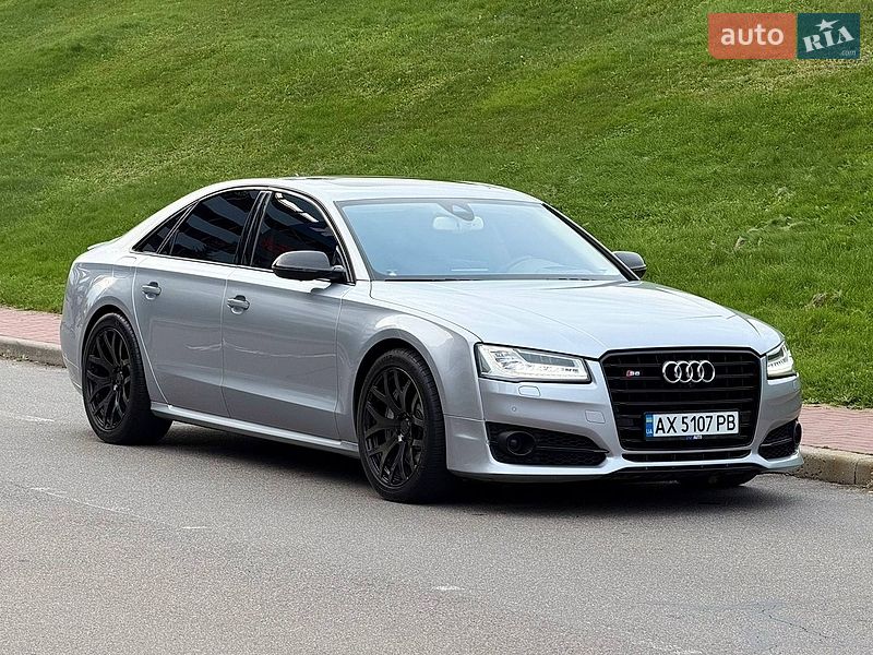 Седан Audi S8 2015 в Києві