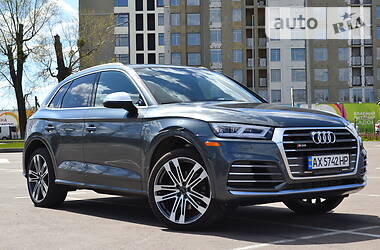 Внедорожник / Кроссовер Audi SQ5 2017 в Киеве