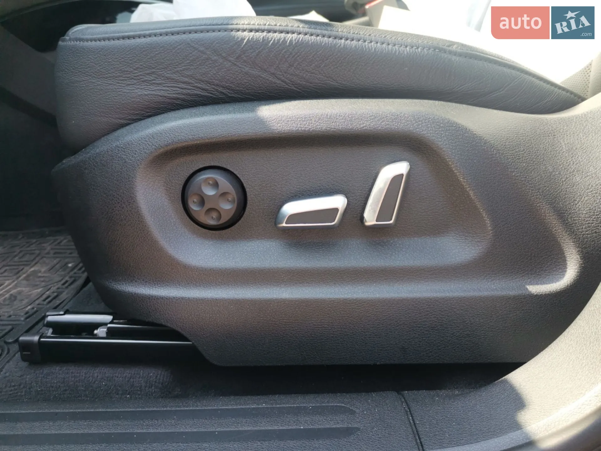 2015 Audi SQ5 - мініатюра 27