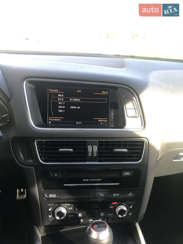 Внедорожник / Кроссовер Audi SQ5 2014 в Умани